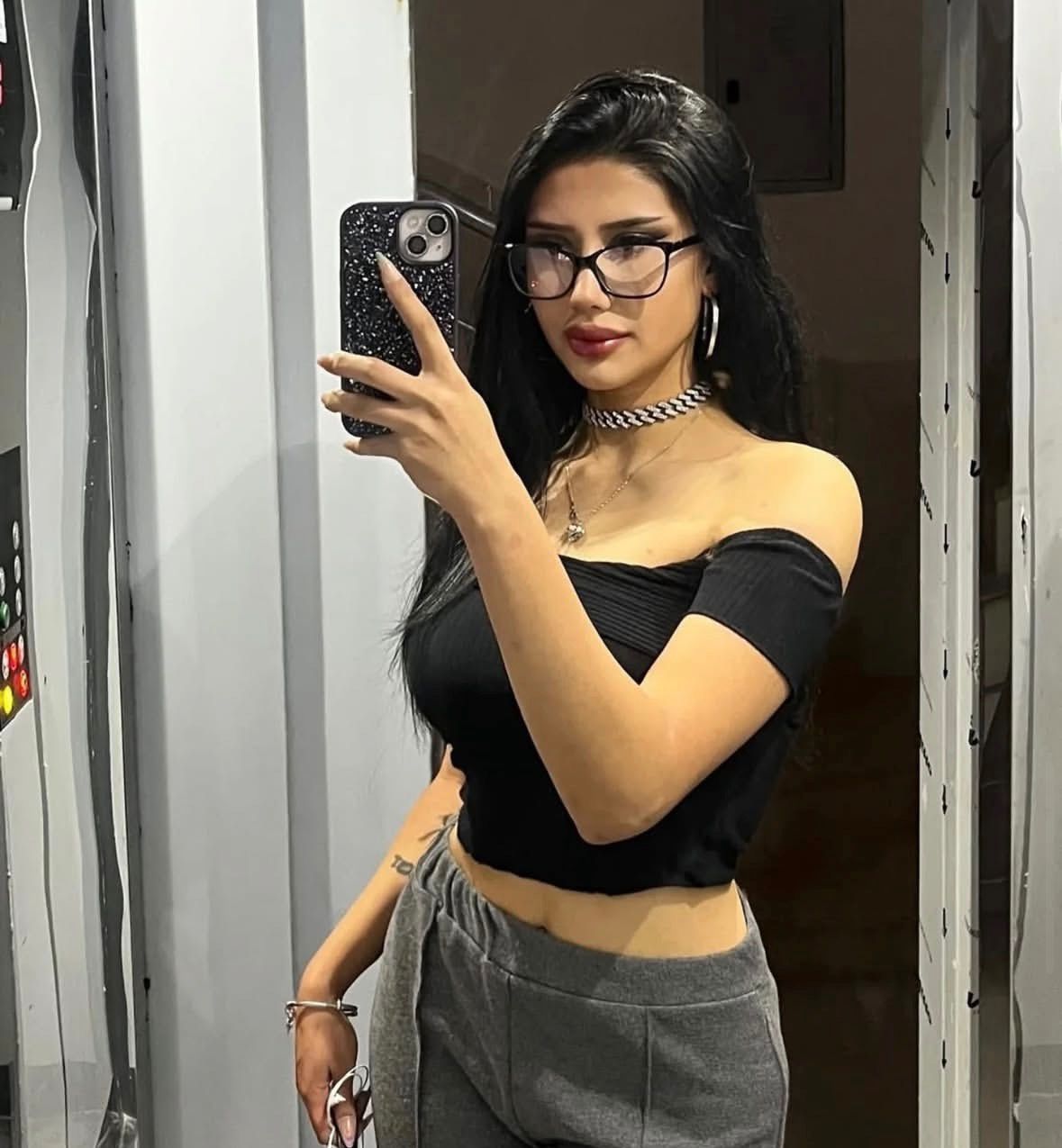 Kızılkaya Beni Sevecek Kadın Bayan Escort Melike