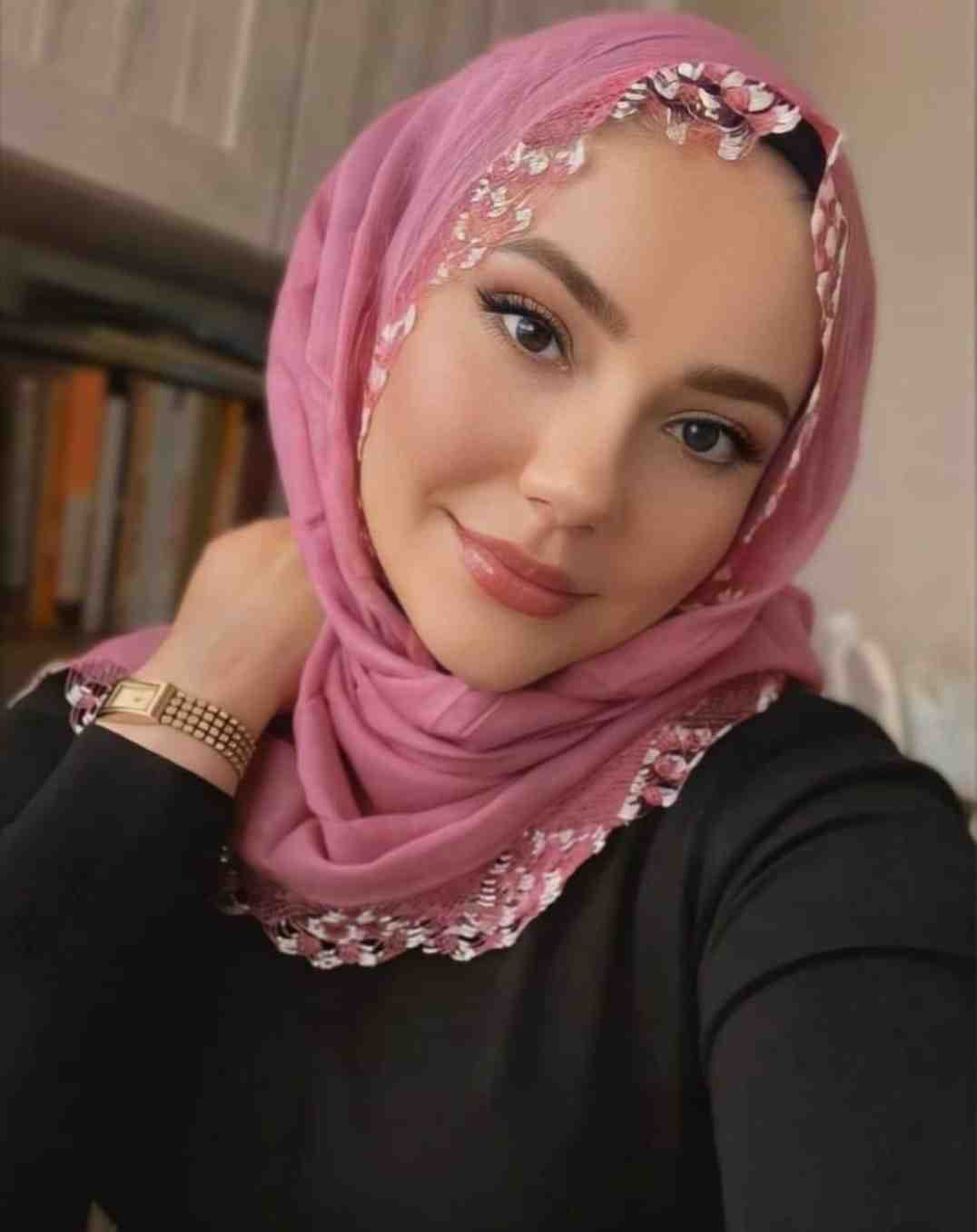 Karaçalı Sevgi Dolu Kadın Escort Funda